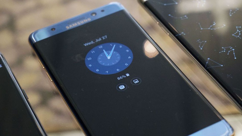 The U.S. Department of Transportation has informed airlines that they no longer need to notify passengers about the Galaxy Note7 before boarding,