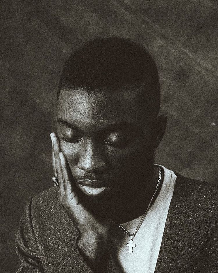 Listen to Odunsi The Engine's latest Friday Cruise release 'blinding'