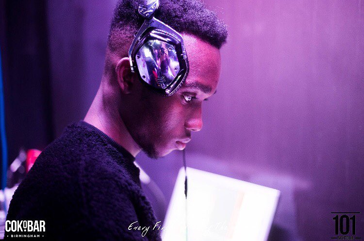 the debut single off dj tiz's upcoming ep is phone up, a track featuring Tay Iwar