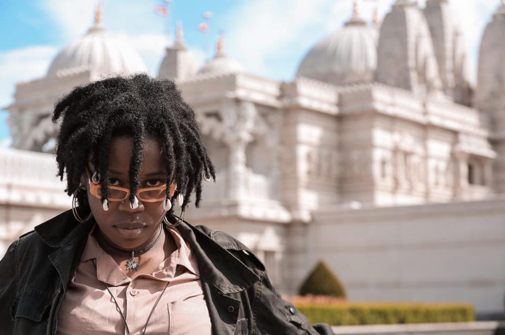 Lady Donli Is Doing Things Right and Can Teach You One Or Two Things