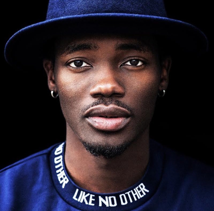 TOBi Still