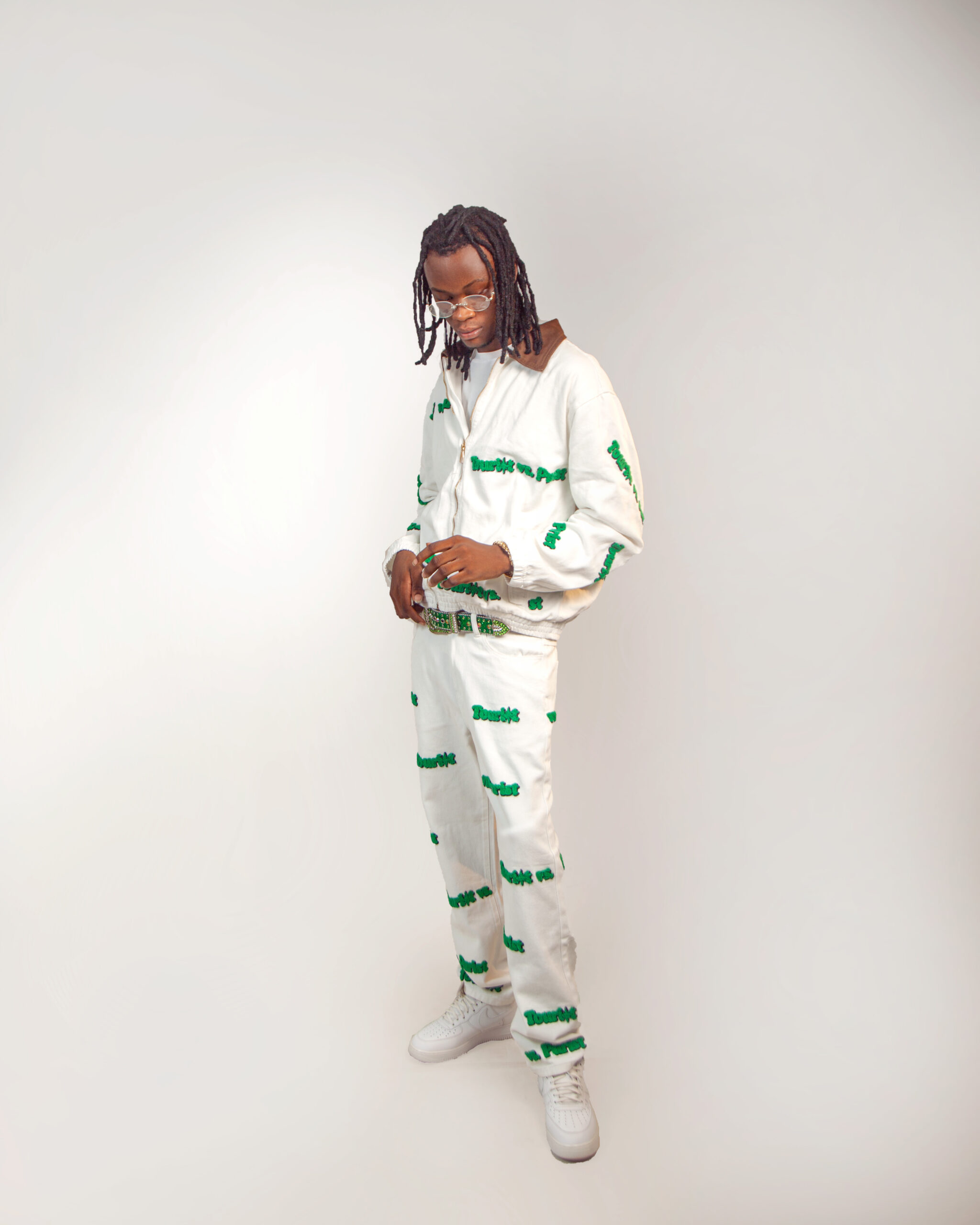 OG Frizzy Wants To Get Your Attention on ‘Holl-Up’ | The Culture Custodian