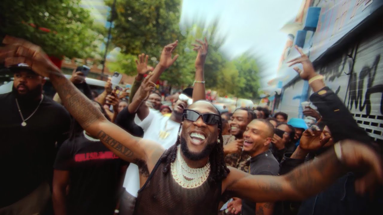 Burna Boy Premiers Vibrant “It’s Plenty” Visuals