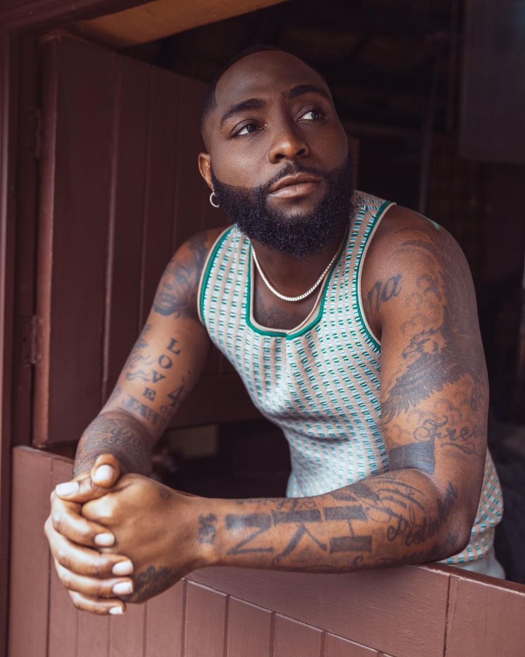 Davido Celebrates Homecoming in “Unavailable” Music Video